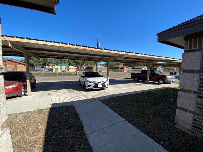 Parking Area - 302 W Amy Dr