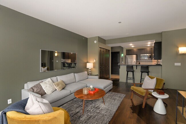 Building Photo - Amazing Views & All the Amenities at The Ellington w/Parking! $2600