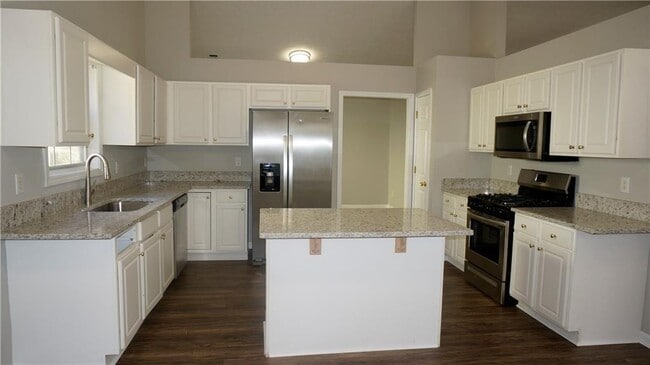 Building Photo - 3260 Ennfield Ln NW