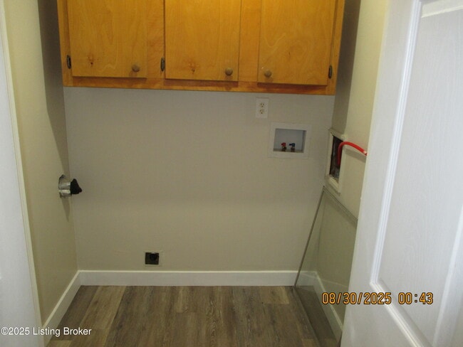 Building Photo - 4210 La Salle Ave