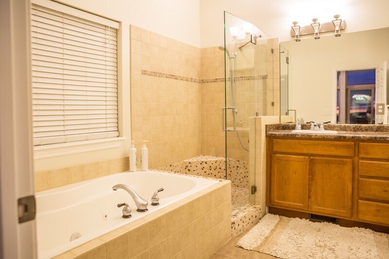 Building Photo - 2032 Eagle Crest Dr