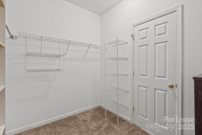 Building Photo - 9920 Eden Hall Ct