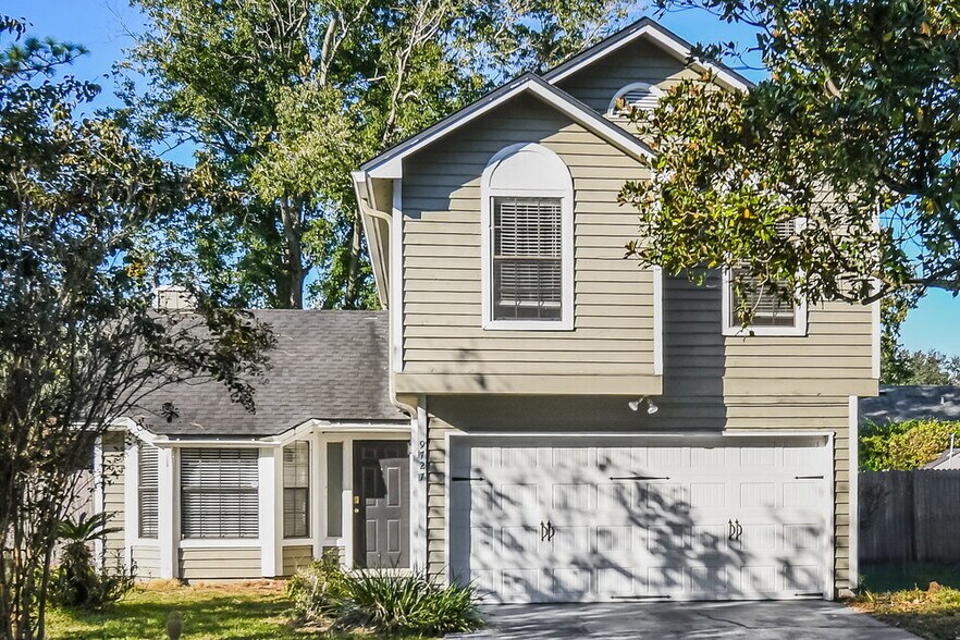 Primary Photo - 9727 Villiers Dr S