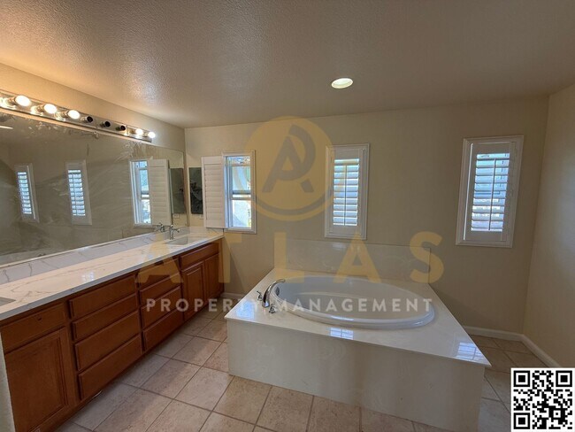 Building Photo - 55 Castellina Cir