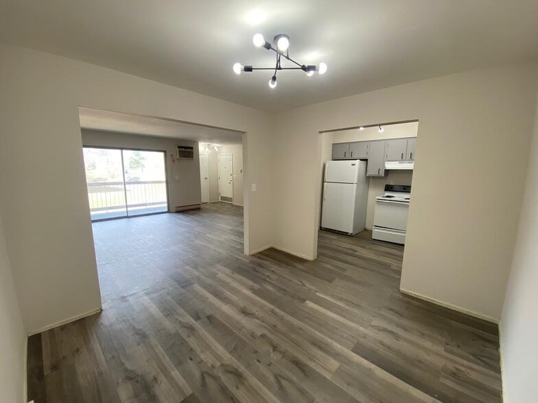 Carbondale Luxury Living (Park Towne) 305 Robinson Cir Carbondale IL