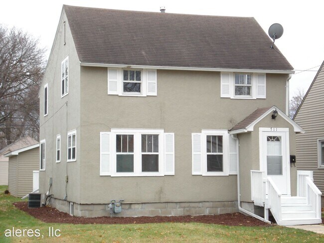 Building Photo - 3 br, 2 bath House - 711 10th Avenue SW