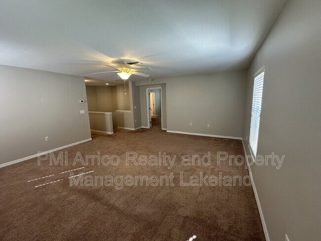 Building Photo - 6955 Lake Eaglebrooke Dr