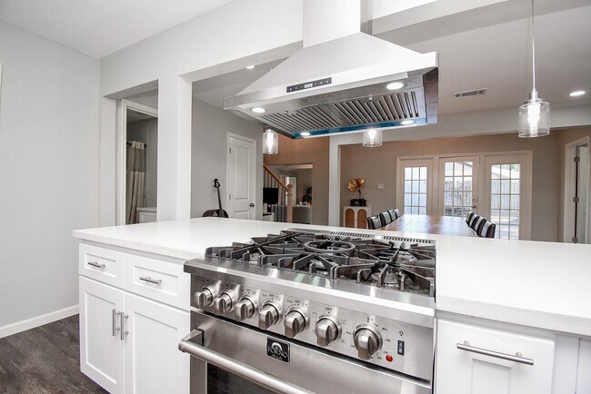 Building Photo - 12435 Shepherds Ridge Dr