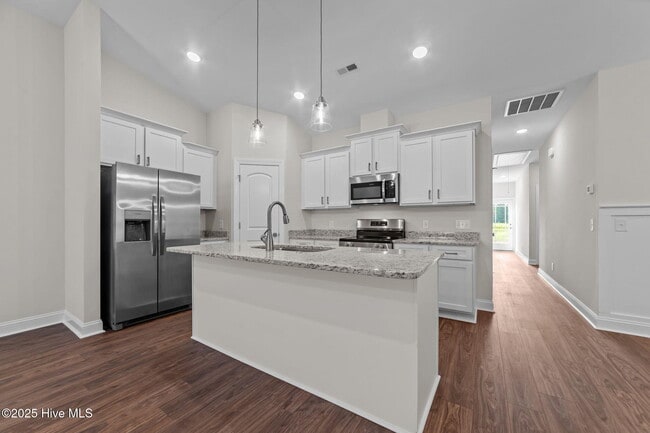 Building Photo - 4229 Laurel Rdg Dr
