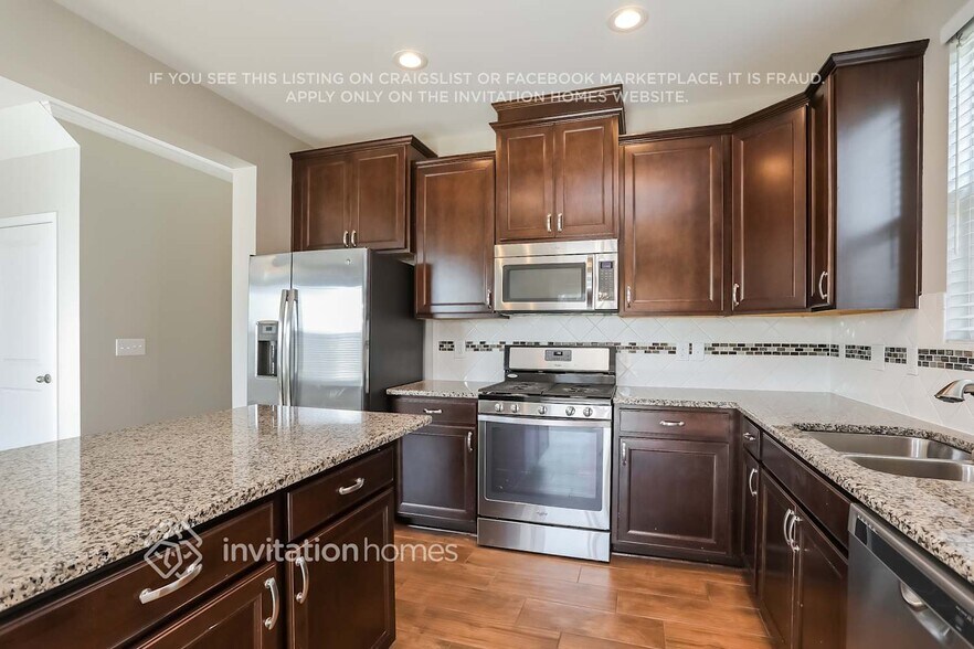 Building Photo - 3952 White Kestrel Dr
