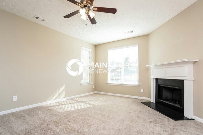 Building Photo - 3 Bedroom Pet-Friendly Home in Atlanta, GA with Main Street Renewal