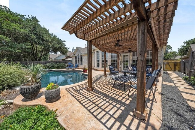 Building Photo - 14936 Thatcher Dr