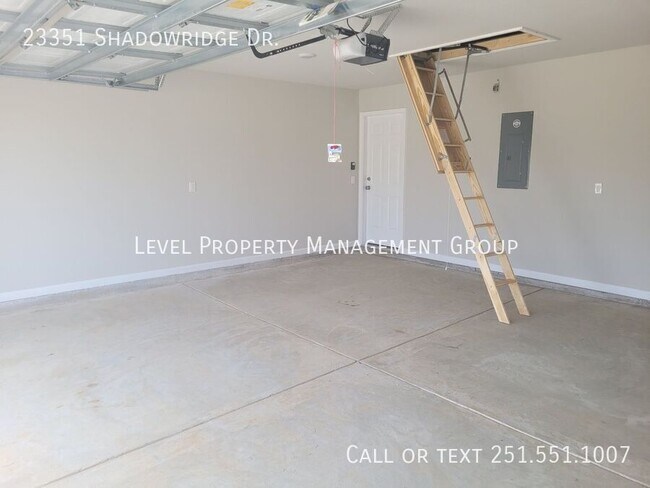 Building Photo - 23351 Shadowridge Dr