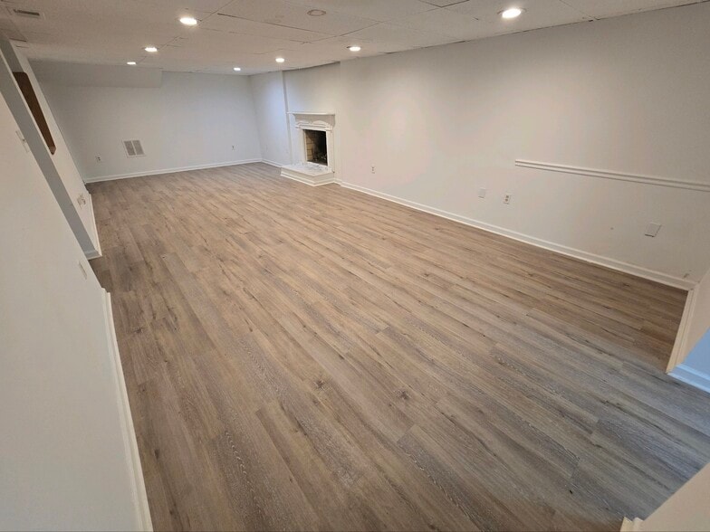 Main living space (view 2) - 1685 Baltimore Annapolis Blvd