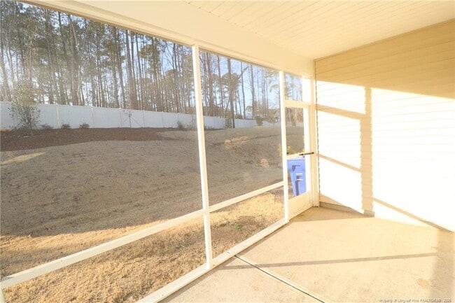 Building Photo - 1214 Rosefinch Dr