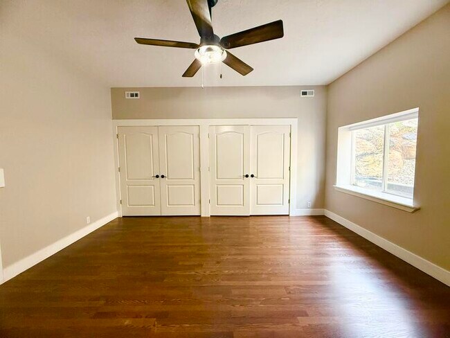 Building Photo - 2154 Wasatch Blvd