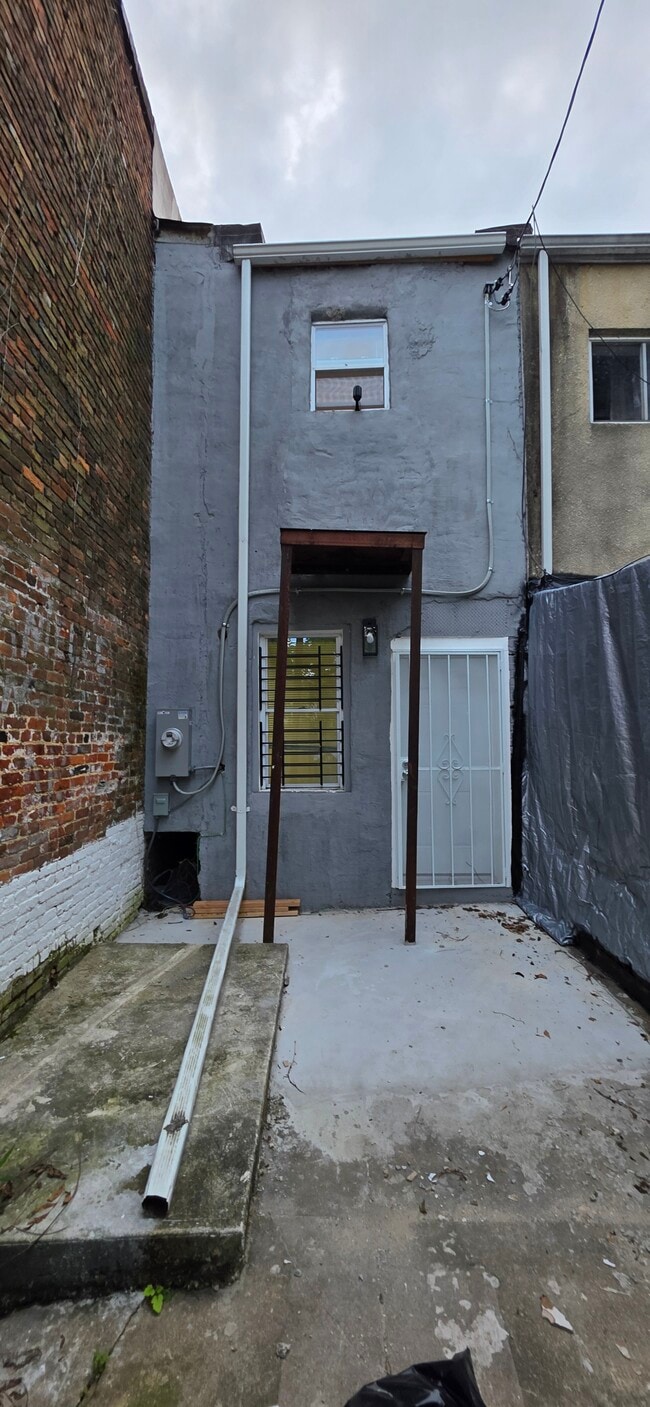 Building Photo - 1517 N Fulton Ave