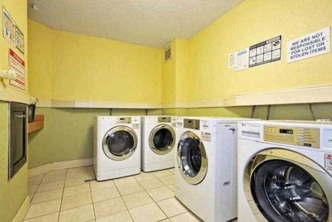 Building Photo - 3801 S Ocean Dr