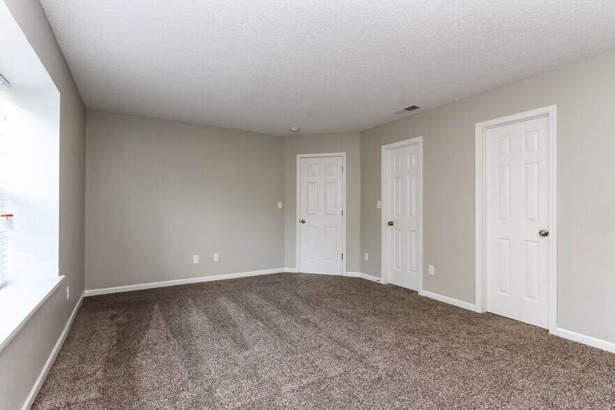 Building Photo - 4052 Caddy Way