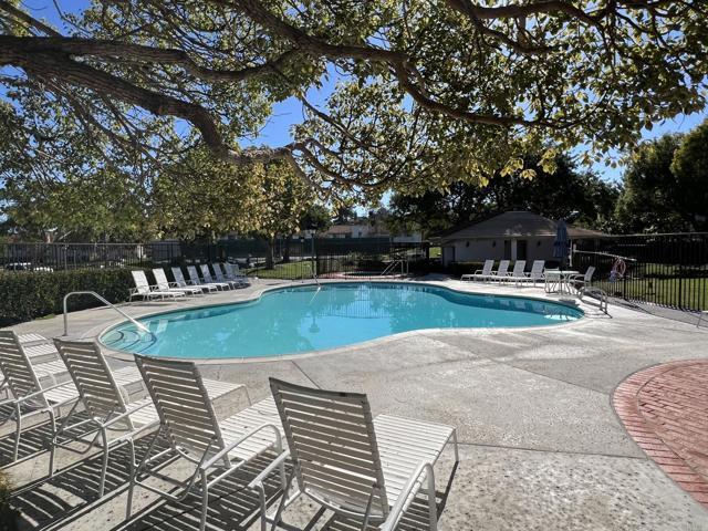 Building Photo - 3158 Avenida Topanga