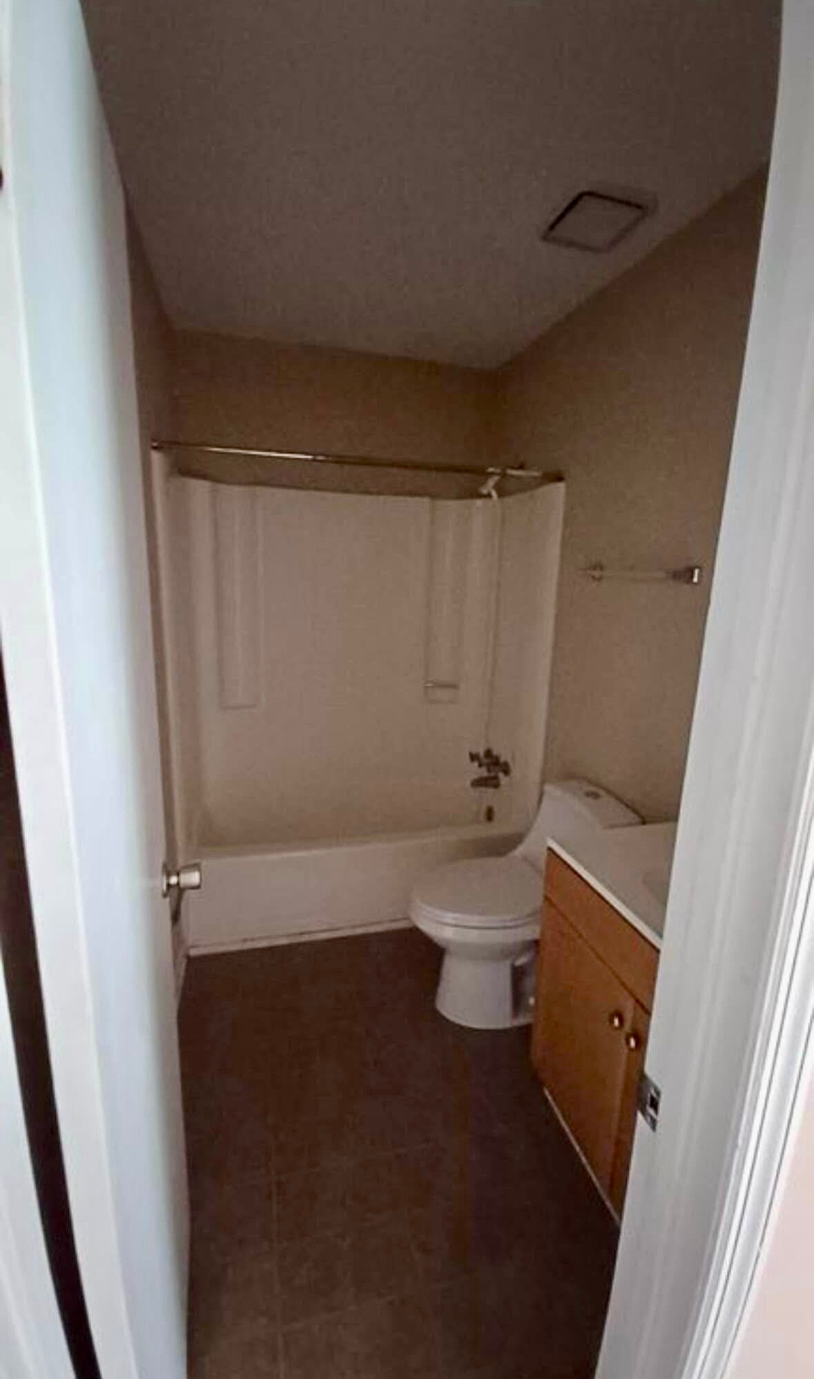 Building Photo - 801 Sandpiper Dr