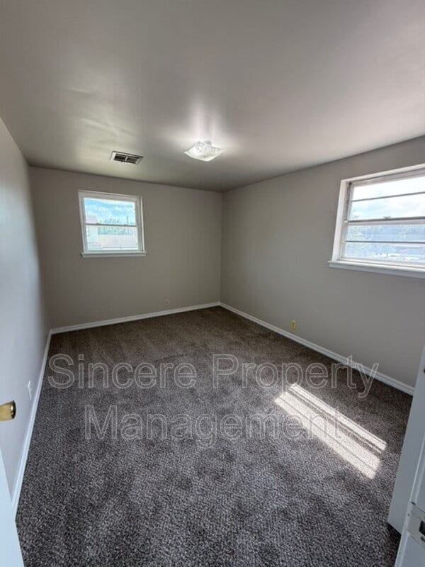 Building Photo - 4013 NW 57th St