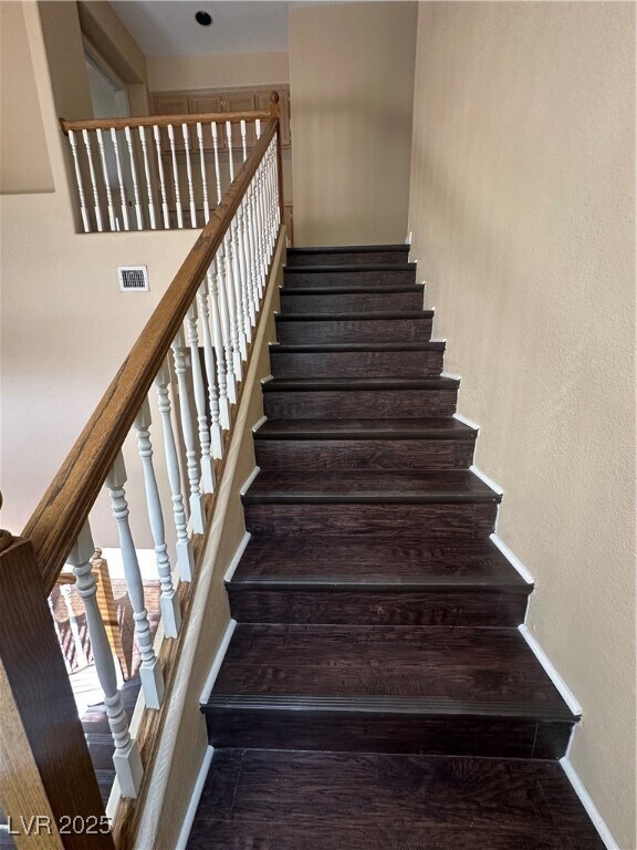 Building Photo - 5112 Forest Oaks Dr