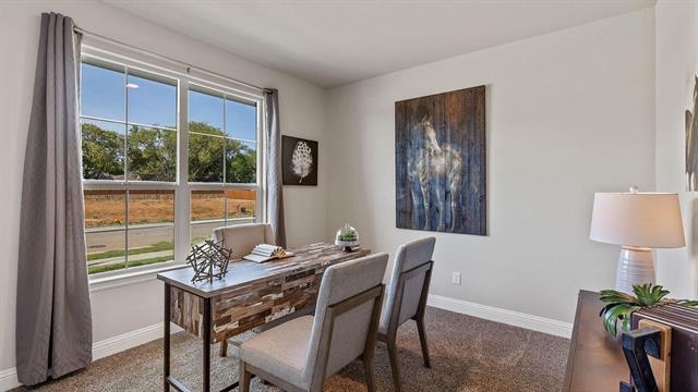 Building Photo - 2512 Goldfinch Dr