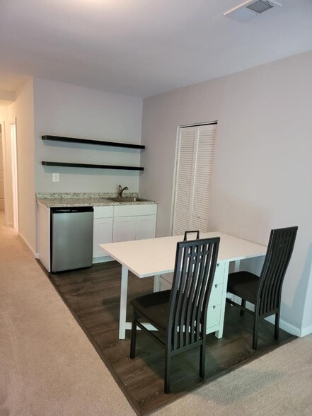 Building Photo - 6908 Compton Valley Ct