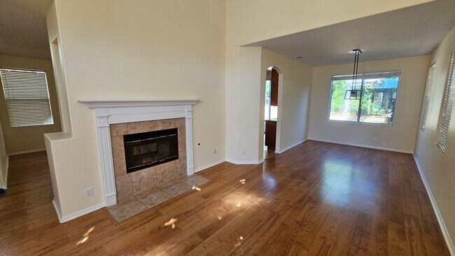 Building Photo - SCRIPPS RANCH / SAN DIEGO - Nice 4 Bedroom...