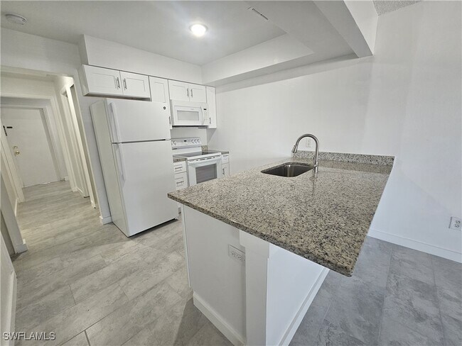 Building Photo - 18540 Miami Blvd