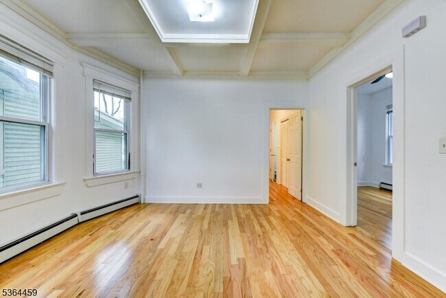 Building Photo - 24 Eckert Ave