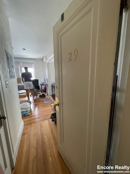 Building Photo - 1163 Boylston St