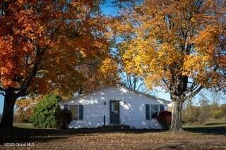 Primary Photo - 32 Treeland Farm Rd