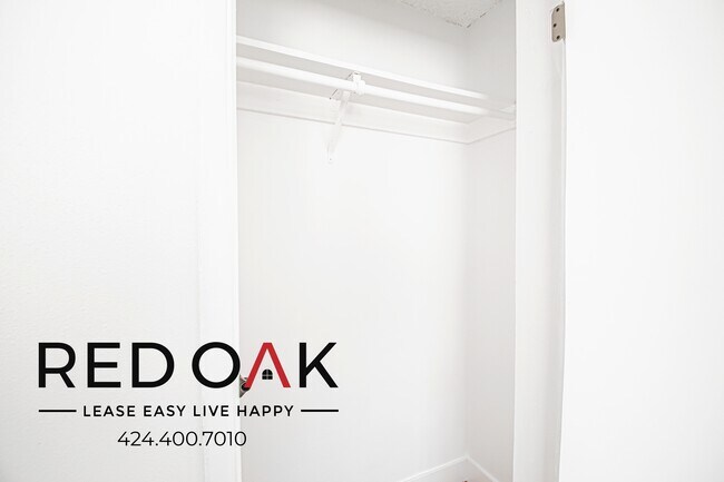 Building Photo - 7395 Emily Ln