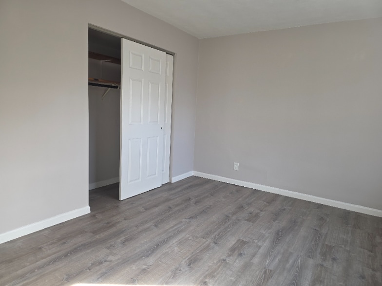 Building Photo - 3339-3339 Epworth Ave