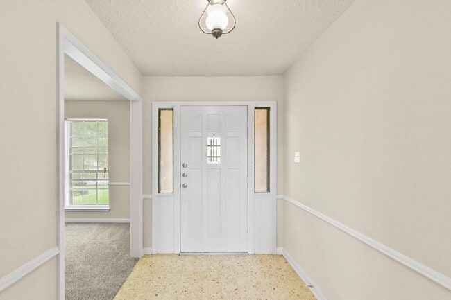 Building Photo - 3735 Pineleaf Dr