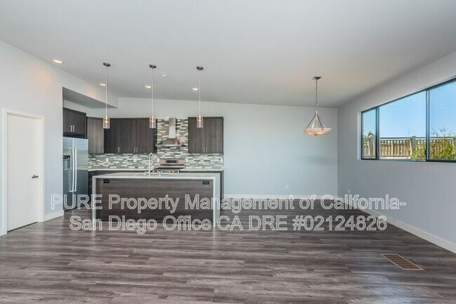 Building Photo - 3375 Ullman St