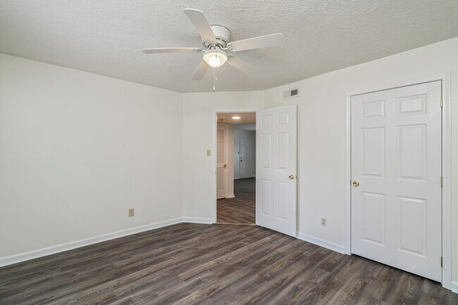 Building Photo - 4801 Cannon Ridge Dr