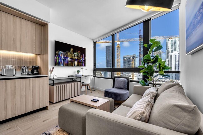 Building Photo - 225 N Miami Ave