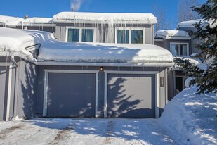 Building Photo - 2231 Sunburst Cir