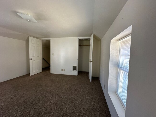 Building Photo - 1545 Crescent Ave