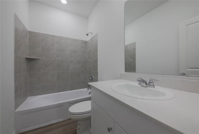 Building Photo - 127 Jenkinson Dr