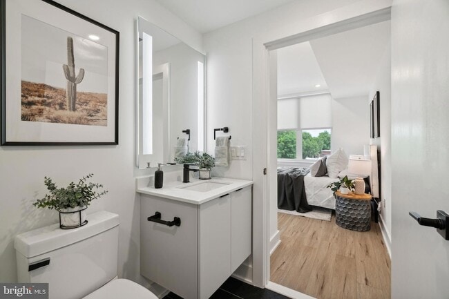 Building Photo - 139 W Chelten Ave