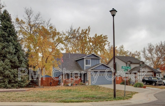 Building Photo - 11847 W Berry Ave