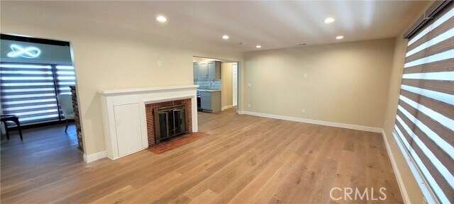 Building Photo - 1845 N Santa Anita Ave