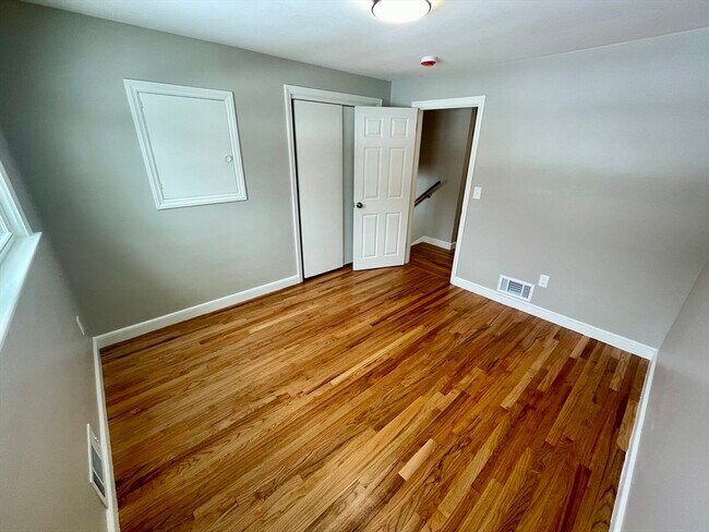 Building Photo - 34 Foster Dr