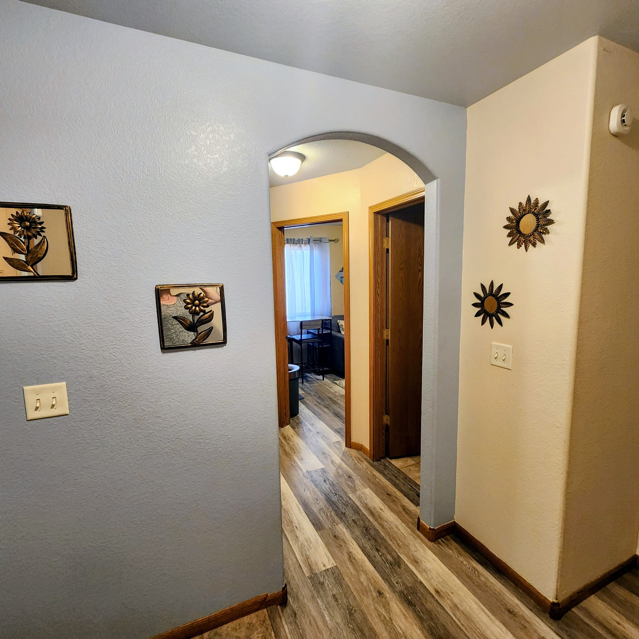 Building Photo - 371 Cardinal Ave
