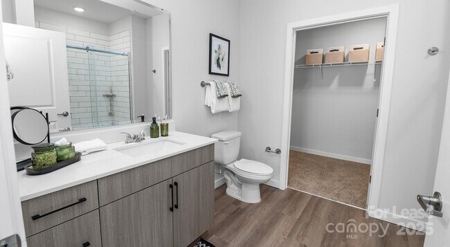 Building Photo - 2546 Perimeter Pointe Pkwy