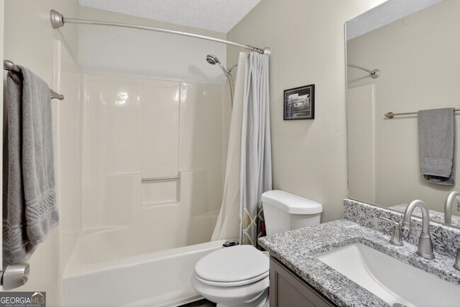 Building Photo - 2562 Kennesaw Springs Ct